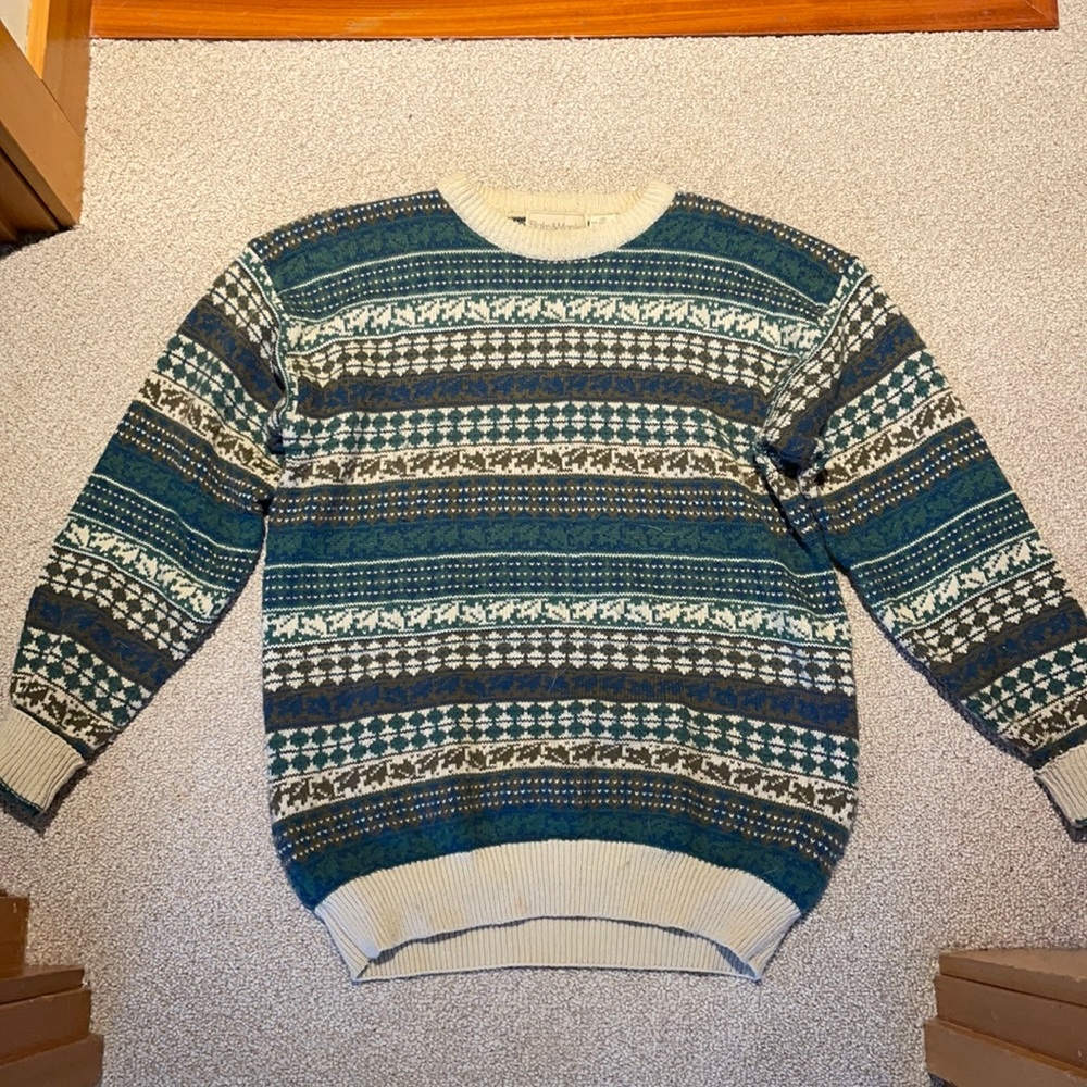 Vintage 80s large sweater.